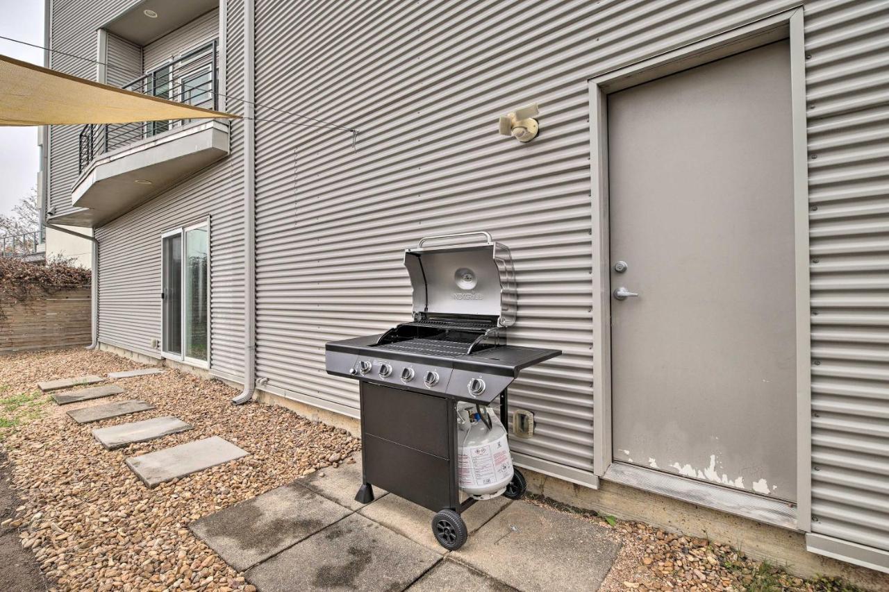 Downtown Townhome With Balcony And Yard! Сasa de vacaciones Houston